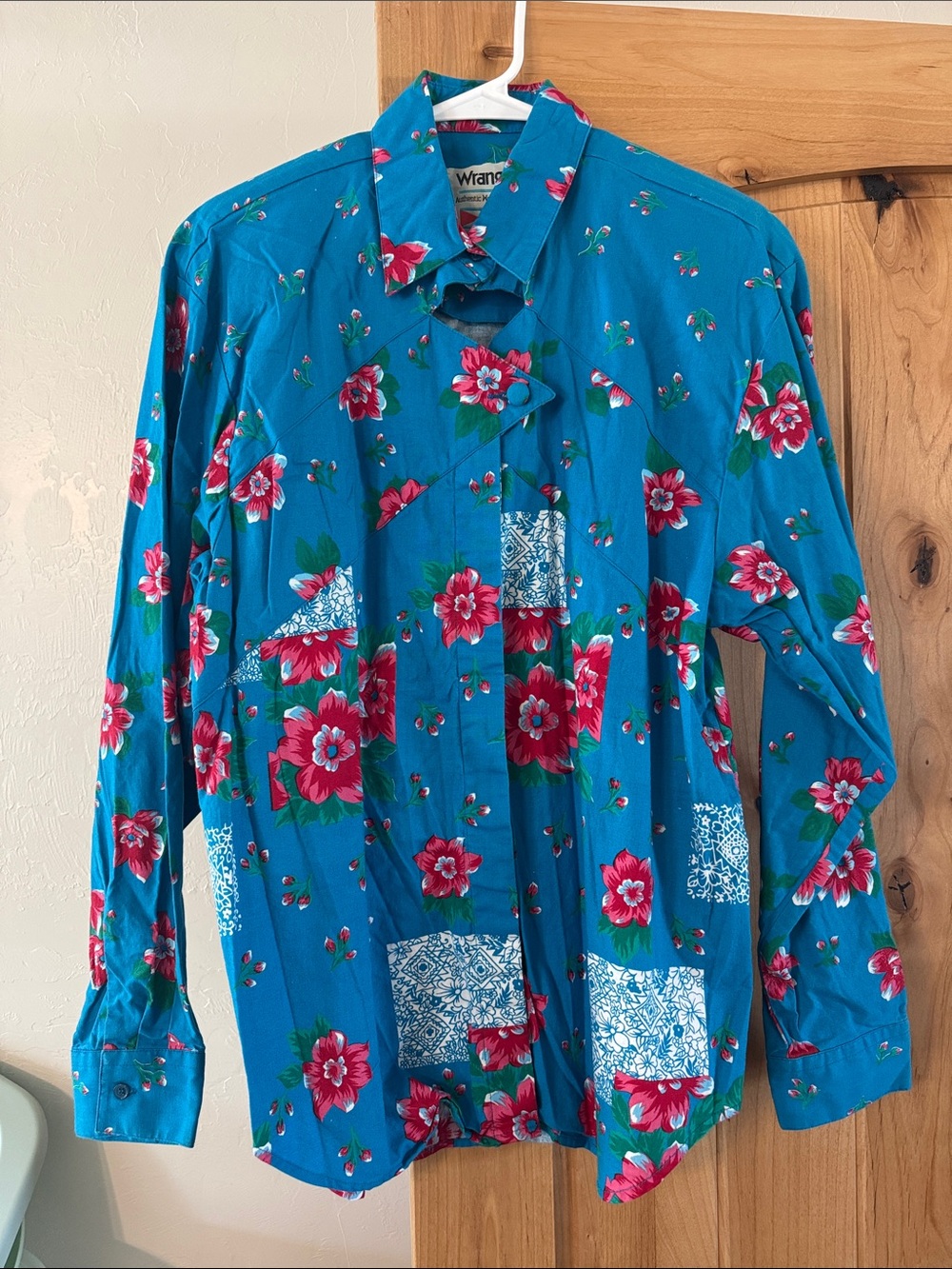 Wrangler Blue Floral Button-Up Shirt with Pink Red Flowers